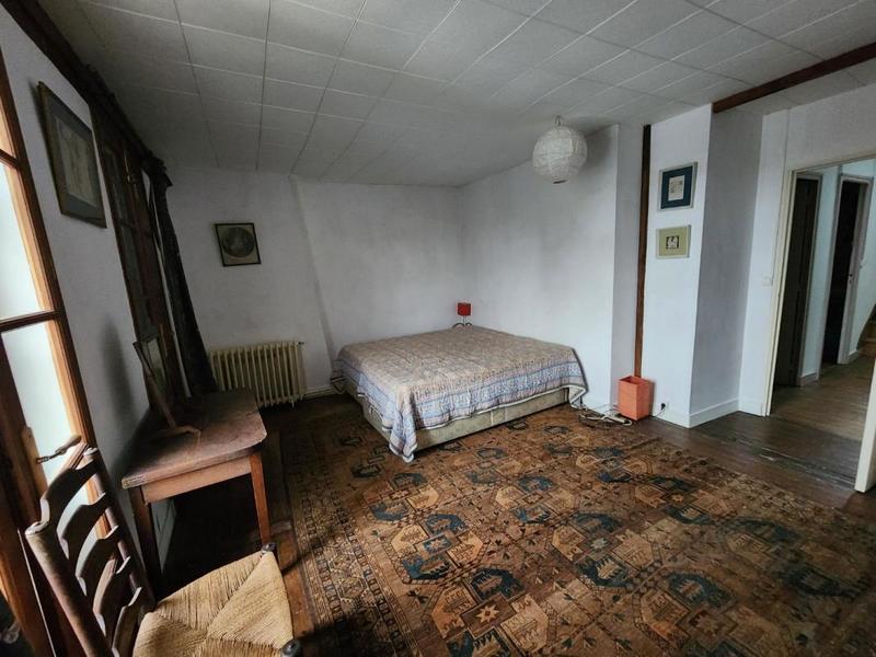 Maison - 200 m² - 12 pièces