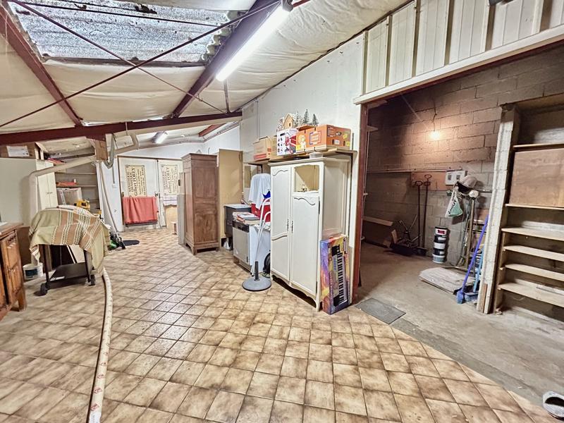 Maison - 196 m² - 8 pièces