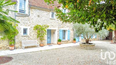 Maison - 281 m² - 10 pièces