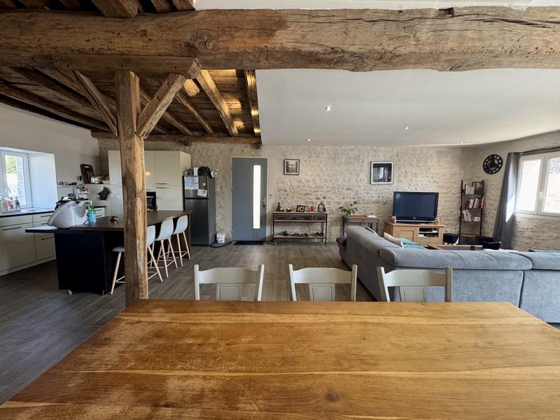 Maison ancienne - 173 m² - 7 pièces