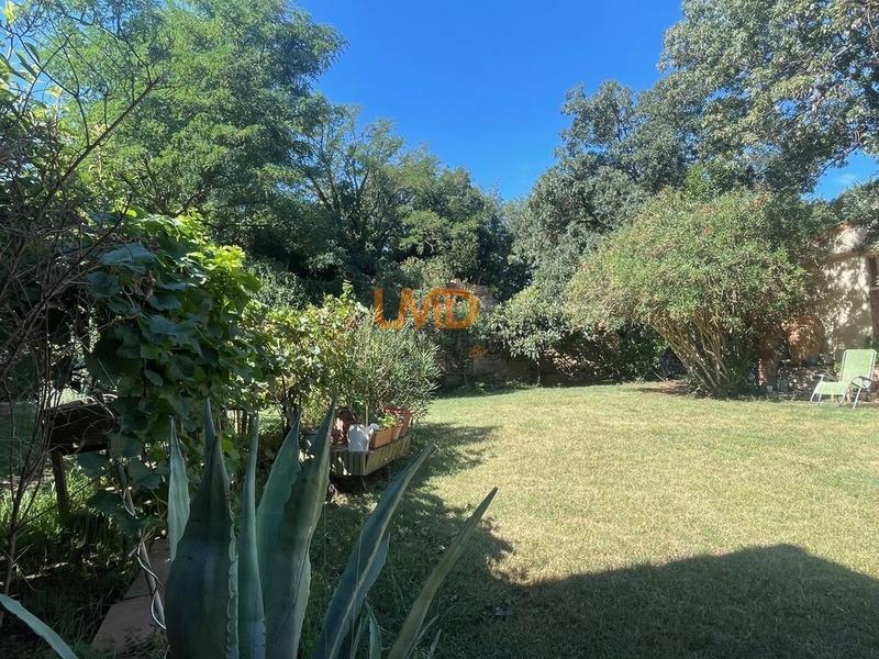 Mas - 330 m² - 8 pièces