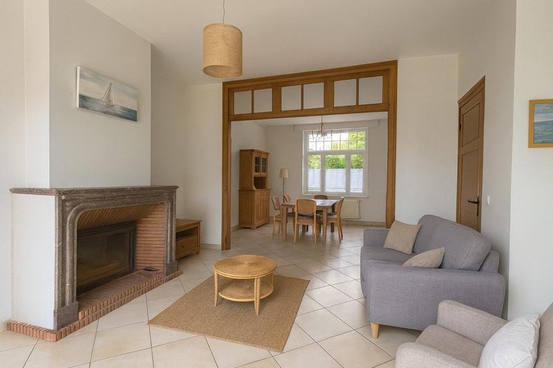 Maison - 250 m² - 12 pièces