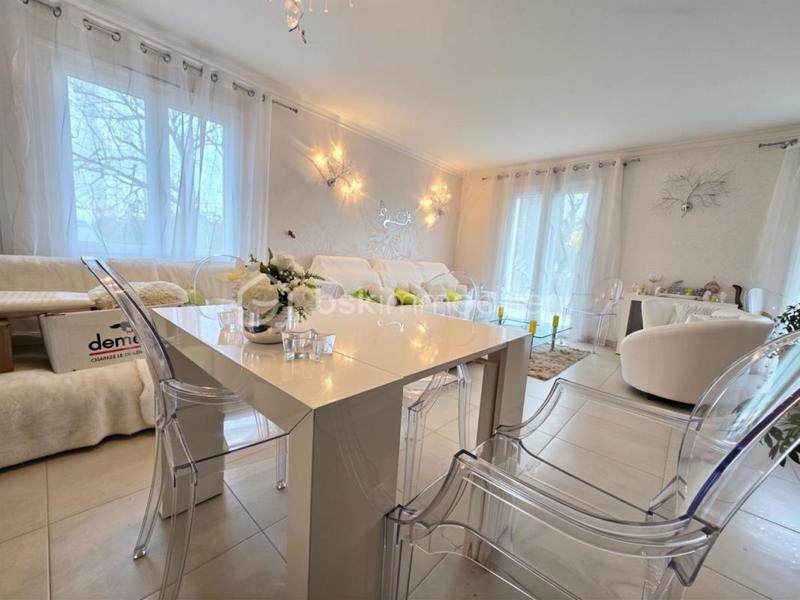 Maison traditionnelle - 110 m² - 5 pièces