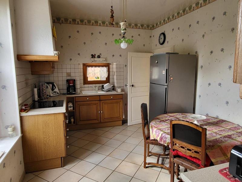 Maison - 198 m² - 9 pièces