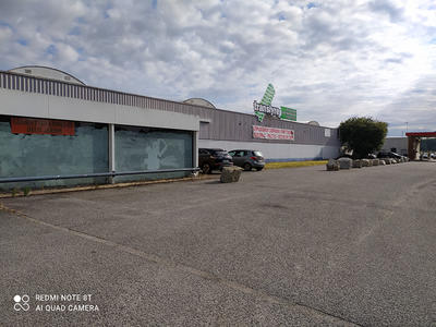 Local commercial - 96 m²