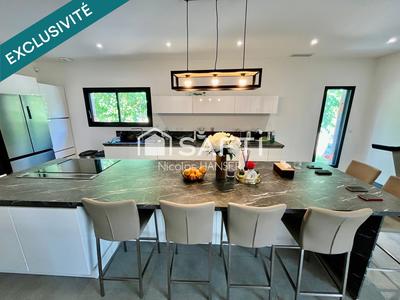 Maison - 162 m² - 5 pièces