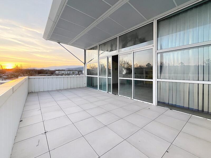 Local commercial - 408 m² - 7 pièces