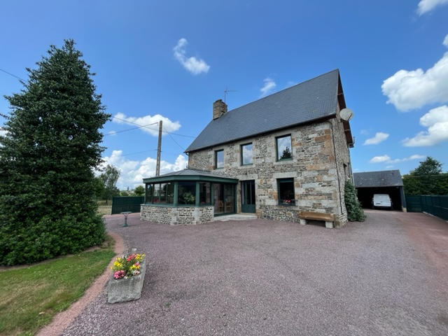 Maison - 138 m² - 6 pièces