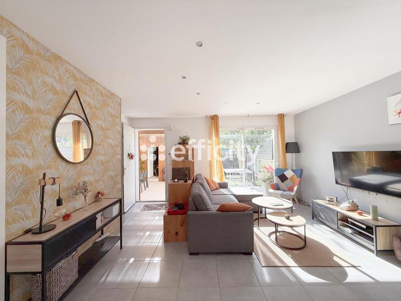 Maison - 100 m² - 5 pièces