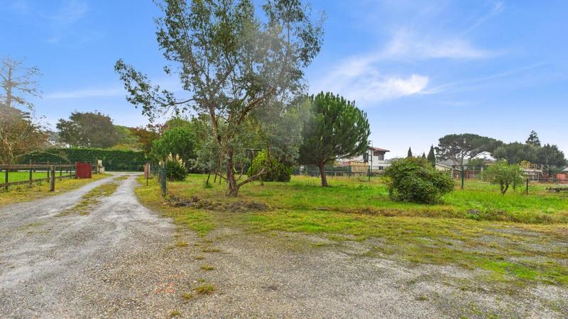 Maison - 256 m² - 9 pièces