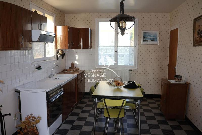 Maison - 121 m² - 7 pièces