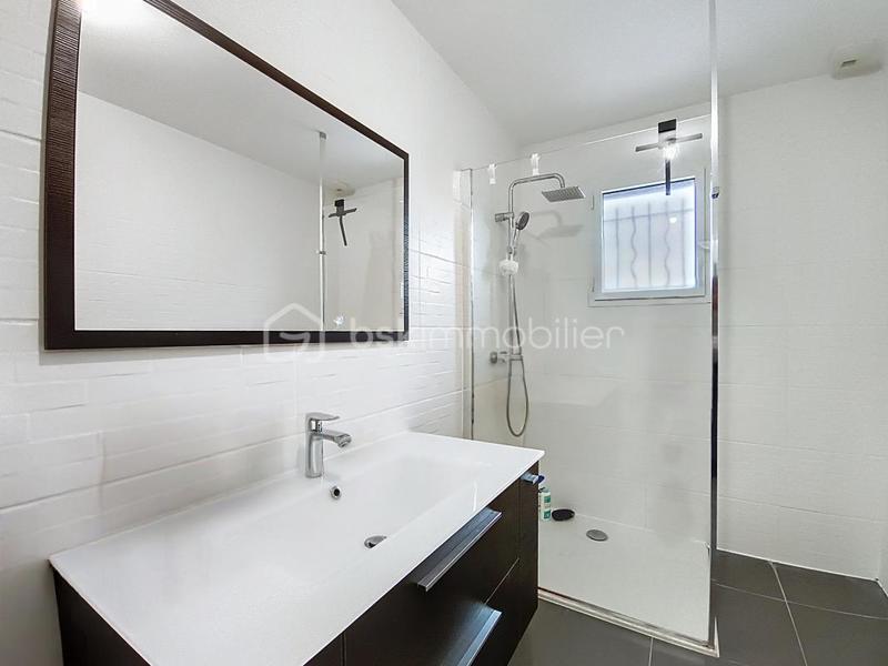 Maison - 102 m² - 4 pièces