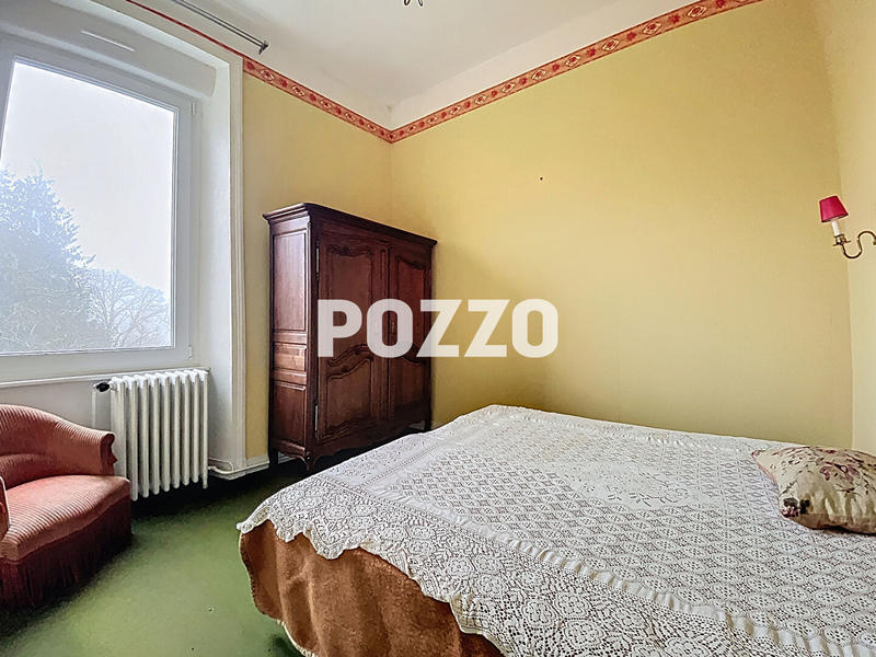 Maison - 171 m² - 8 pièces