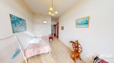 Appartement - 90 m² - 6 pièces