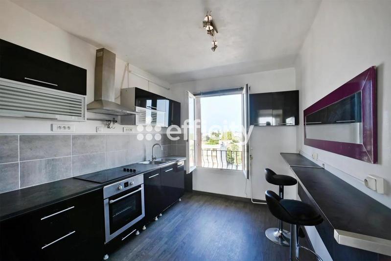 Appartement ancien - 67 m² - 3 pièces