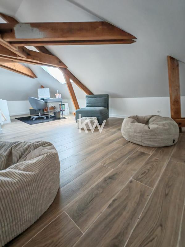 Maison - 183 m² - 6 pièces