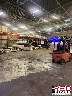 Entrepôt - 1 891 m²