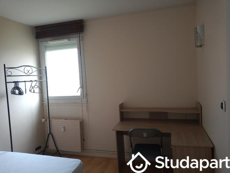 Chambre - 9 m² - 1 pièce