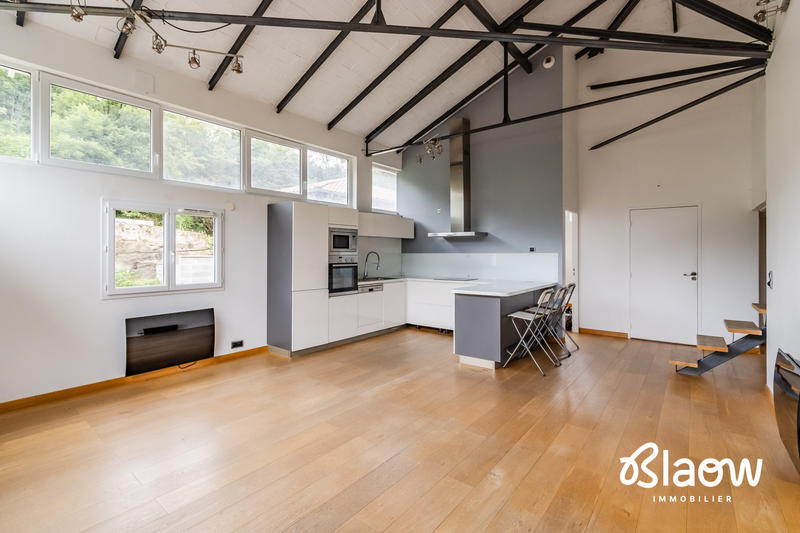 Duplex - 89 m² - 4 pièces