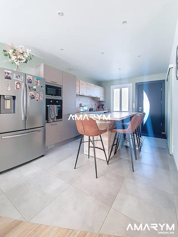 Maison - 84 m² - 5 pièces