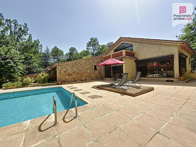 Maison - 282 m² - 6 pièces