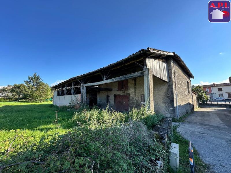 Grange - 75 m² - 1 pièce