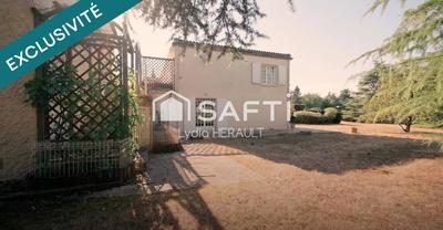 Maison - 266 m² - 10 pièces