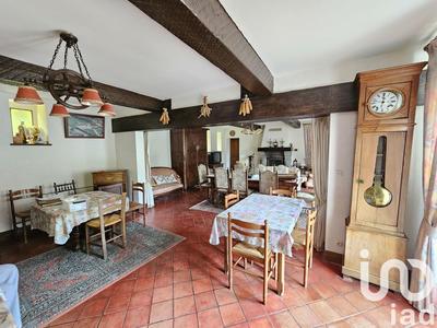 Maison - 230 m² - 9 pièces