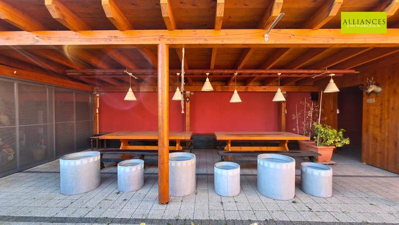 Maison - 226 m² - 7 pièces