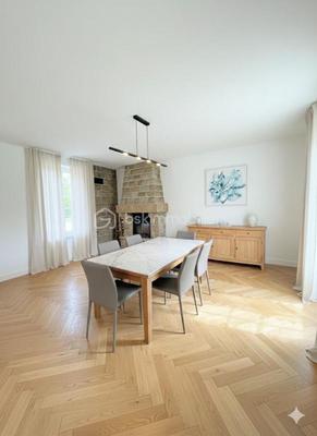 Maison - 101 m² - 5 pièces