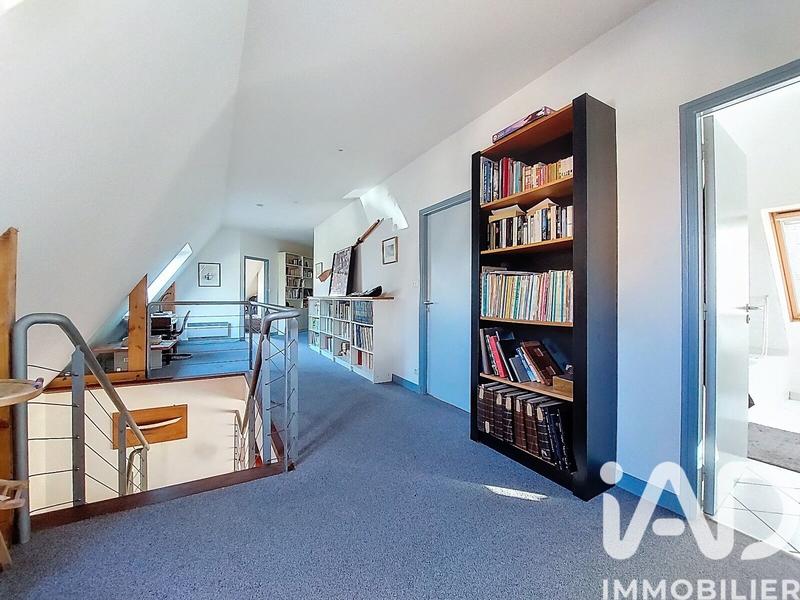 Maison - 256 m² - 7 pièces