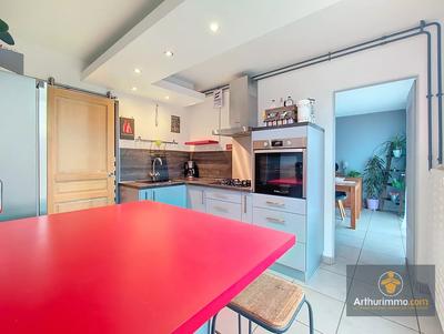 Maison - 84 m² - 4 pièces