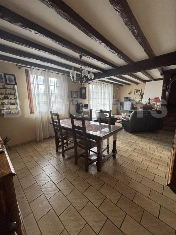 Maison - 140 m² - 7 pièces