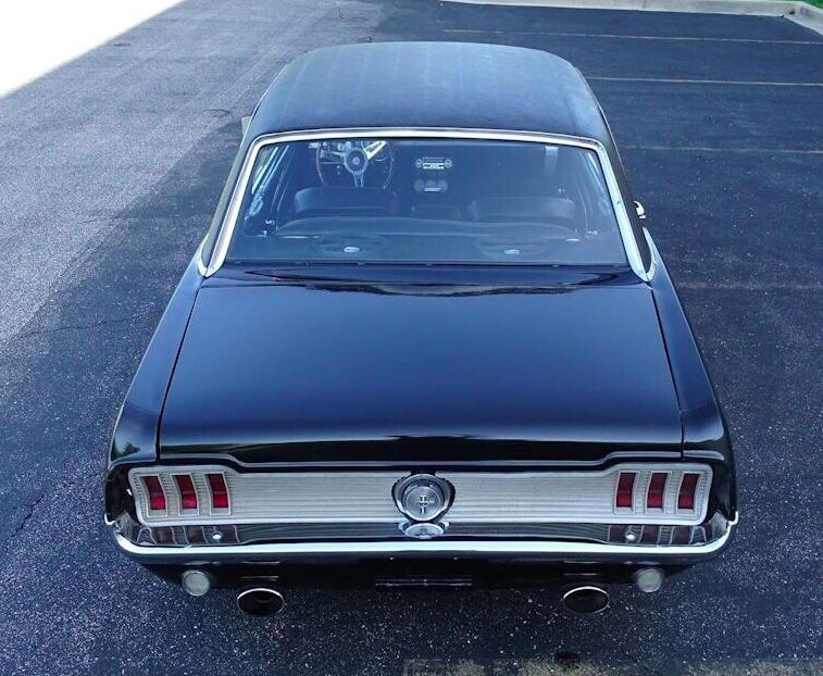Ford Mustang coupé V8