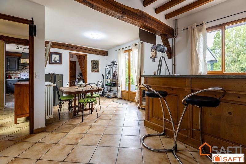Maison - 104 m² - 6 pièces