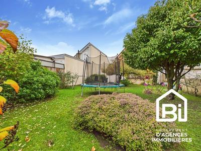 Maison - 88 m² - 5 pièces