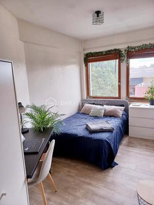 Loft - 135 m² - 6 pièces