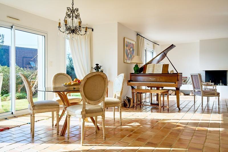 Maison - 210 m² - 8 pièces