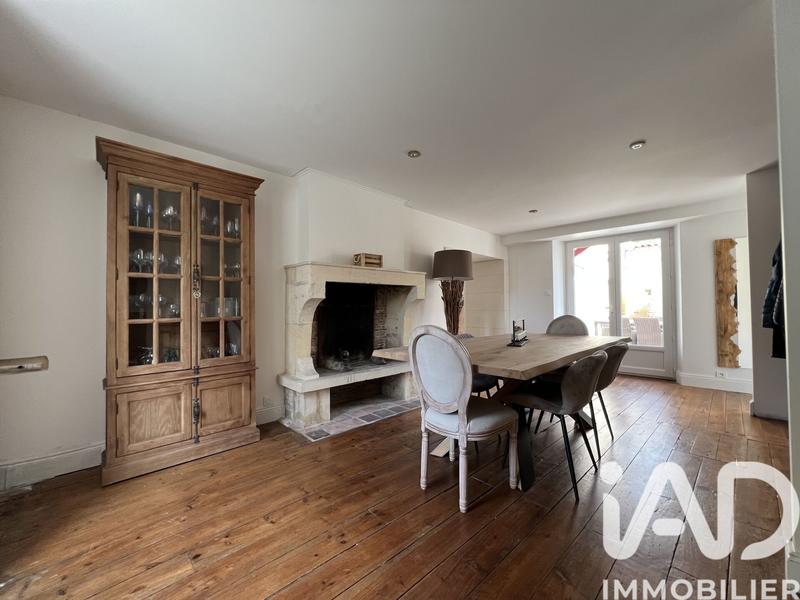 Maison - 335 m² - 12 pièces