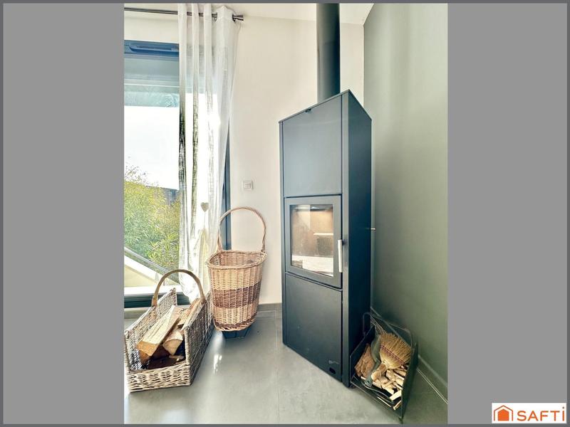 Maison - 212 m² - 8 pièces