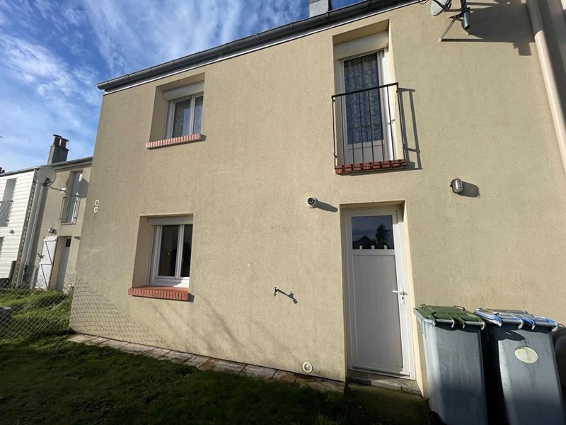 Maison - 95 m² - 5 pièces