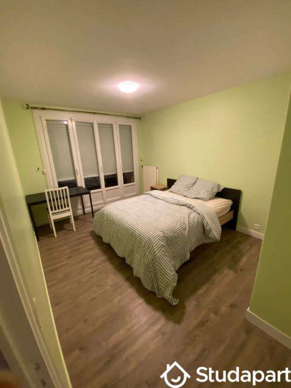 Chambre - 11 m² - 1 pièce
