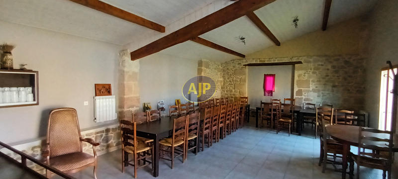 Demeure - 550 m² - 13 pièces