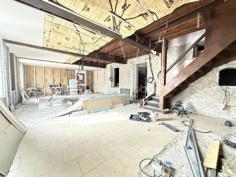 Maison - 300 m² - 9 pièces