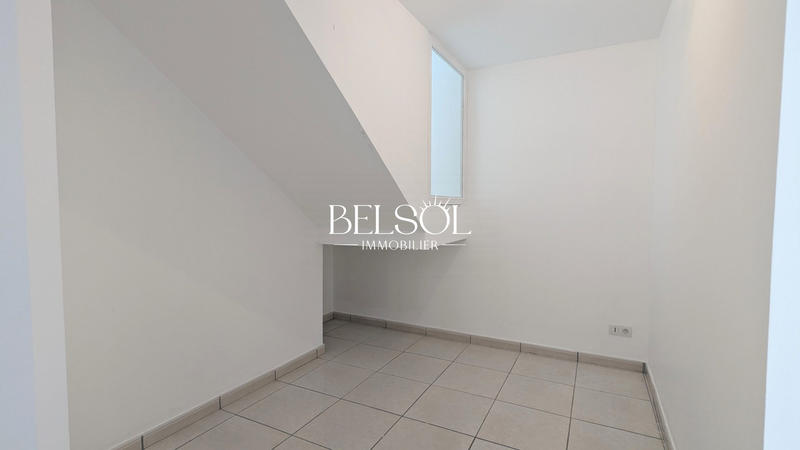 Maison traditionnelle - 144 m² - 5 pièces