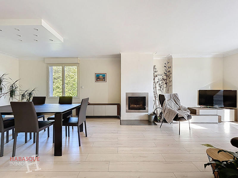 Maison - 129 m² - 6 pièces