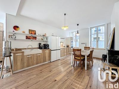 Appartement - 93 m² - 4 pièces