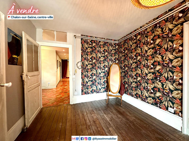 Appartement - 140 m² - 6 pièces