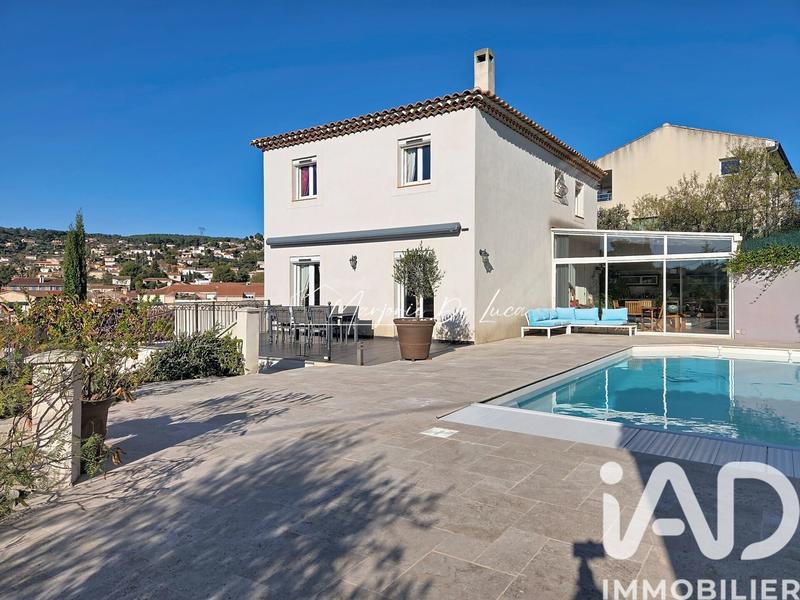 Maison - 150 m² - 5 pièces