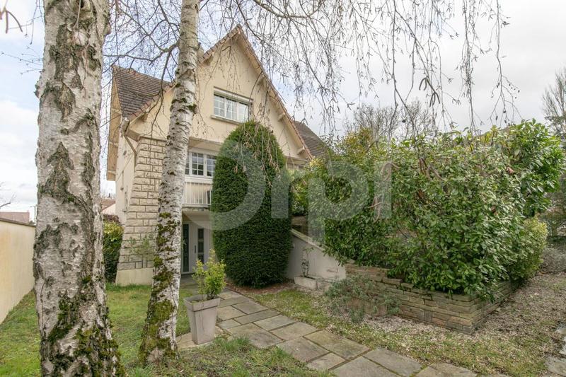 Maison - 140 m² - 4 pièces